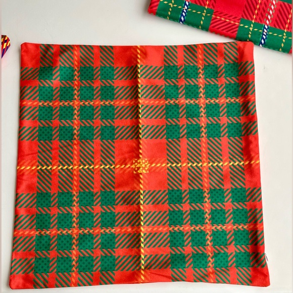 Vintage 70’s Red Plaid Multicolored Designs Zippered Pillow Case Covers Set Of 4 - Picture 4 of 7